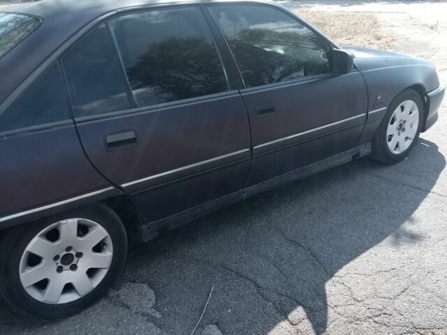 Фіолетовий Опель Омега, об'ємом двигуна 2 л та пробігом 400 тис. км за 1750 $, фото 2 на Automoto.ua