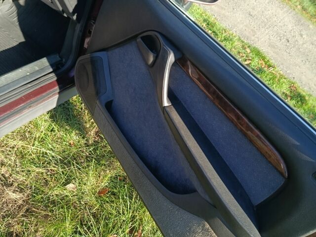 Опель Омега 1993 в Житомире на Automoto.ua Фиолетовый Опель Омега, объемом двигателя 2 л и пробегом 430 тыс. км за 1600 $, фото 6 на Automoto.ua