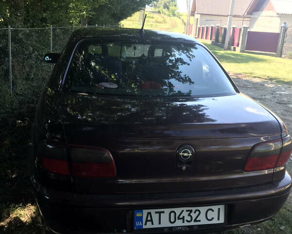 Фиолетовый Опель Омега, объемом двигателя 2.5 л и пробегом 300 тыс. км за 1900 $, фото 3 на Automoto.ua