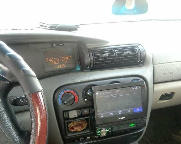 Опель Омега 1994 в Луцке на Automoto.ua Фиолетовый Опель Омега, объемом двигателя 2 л и пробегом 370 тыс. км за 1100 $, фото 4 на Automoto.ua