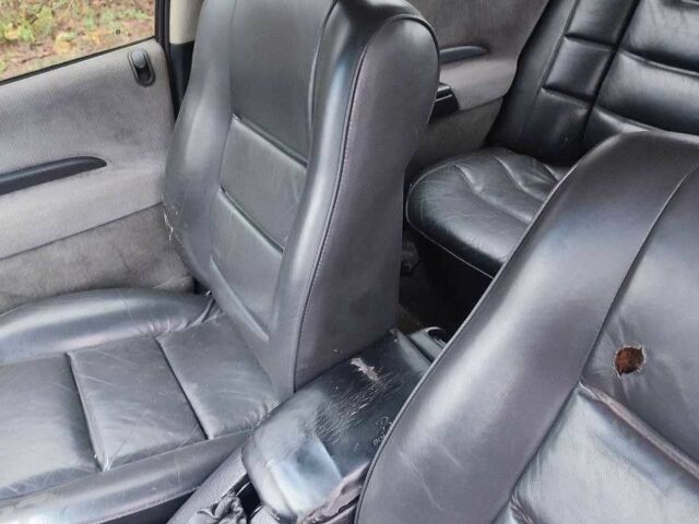 Фіолетовий Опель Омега, об'ємом двигуна 2 л та пробігом 467 тис. км за 700 $, фото 3 на Automoto.ua