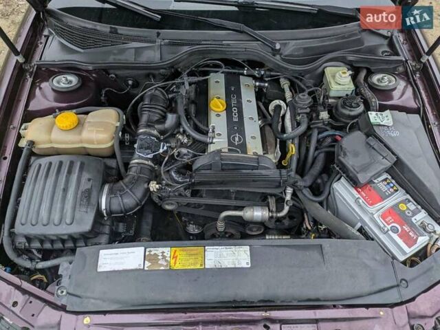 Фіолетовий Опель Омега, об'ємом двигуна 2 л та пробігом 350 тис. км за 2600 $, фото 8 на Automoto.ua