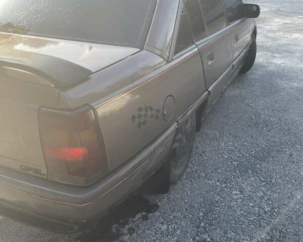 Коричневый Опель Омега, объемом двигателя 0 л и пробегом 88 тыс. км за 950 $, фото 4 на Automoto.ua