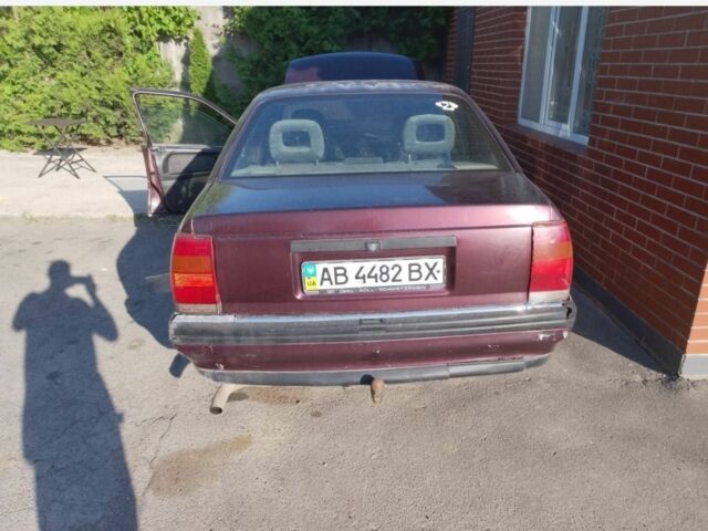 Опель Омега 1993 в Жмеренке на Automoto.ua Коричневый Опель Омега, объемом двигателя 2 л и пробегом 100 тыс. км за 800 $, фото 1 на Automoto.ua