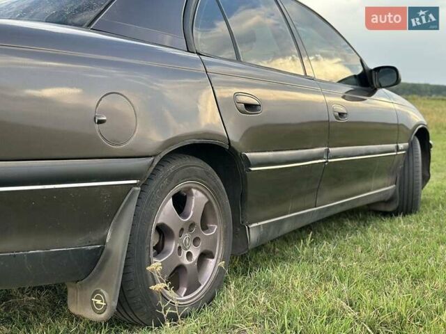 Коричневий Опель Омега, об'ємом двигуна 2 л та пробігом 465 тис. км за 2900 $, фото 2 на Automoto.ua