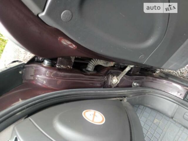 Коричневый Опель Омега, объемом двигателя 2.5 л и пробегом 374 тыс. км за 2700 $, фото 4 на Automoto.ua