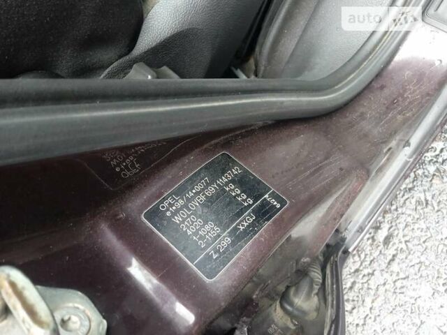 Коричневый Опель Омега, объемом двигателя 2.5 л и пробегом 374 тыс. км за 2700 $, фото 2 на Automoto.ua