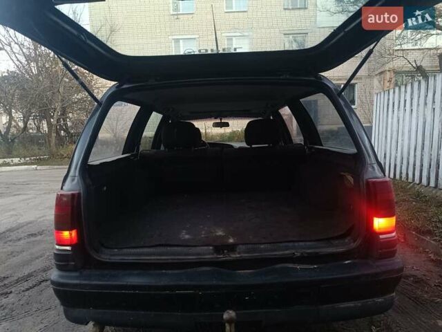 Коричневый Опель Омега, объемом двигателя 1.8 л и пробегом 463 тыс. км за 700 $, фото 5 на Automoto.ua