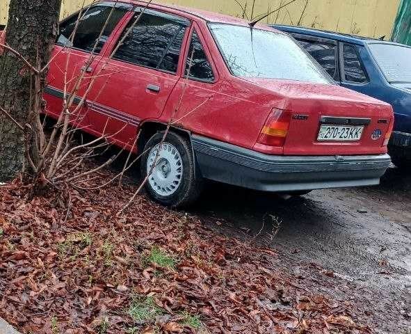 Красный Опель Омега, объемом двигателя 1.5 л и пробегом 10 тыс. км за 1300 $, фото 1 на Automoto.ua