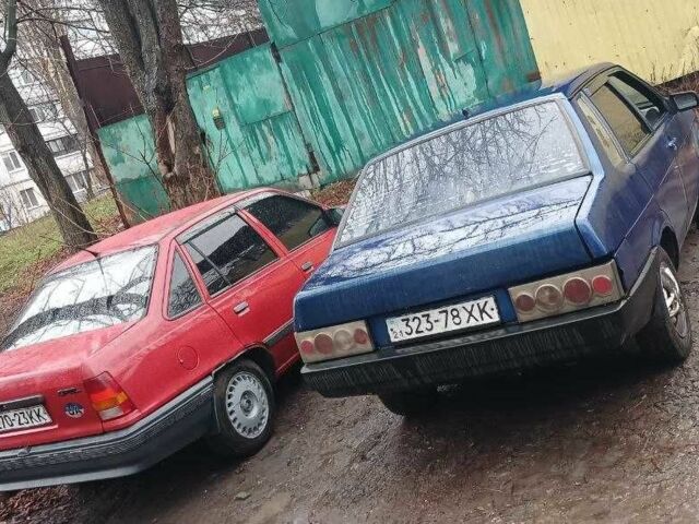 Красный Опель Омега, объемом двигателя 1.5 л и пробегом 10 тыс. км за 1300 $, фото 6 на Automoto.ua