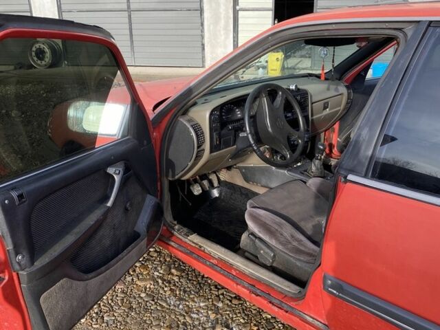 Червоний Опель Омега, об'ємом двигуна 1.8 л та пробігом 300 тис. км за 400 $, фото 3 на Automoto.ua