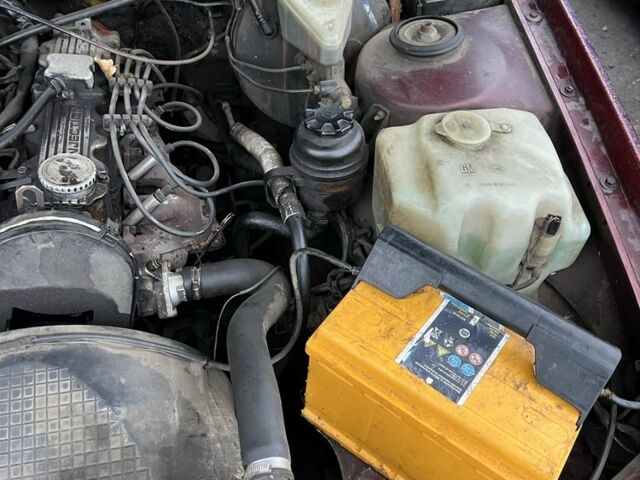 Червоний Опель Омега, об'ємом двигуна 2 л та пробігом 360 тис. км за 1000 $, фото 6 на Automoto.ua