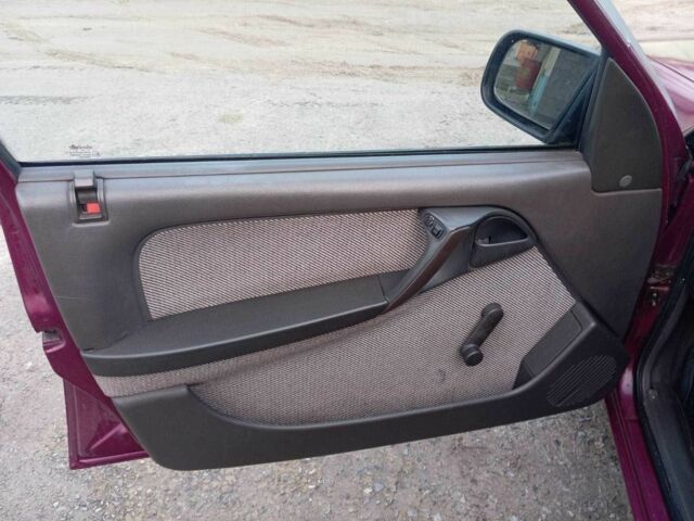 Красный Опель Омега, объемом двигателя 2 л и пробегом 333 тыс. км за 996 $, фото 9 на Automoto.ua