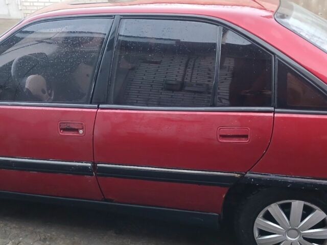 Червоний Опель Омега, об'ємом двигуна 2 л та пробігом 400 тис. км за 1200 $, фото 5 на Automoto.ua