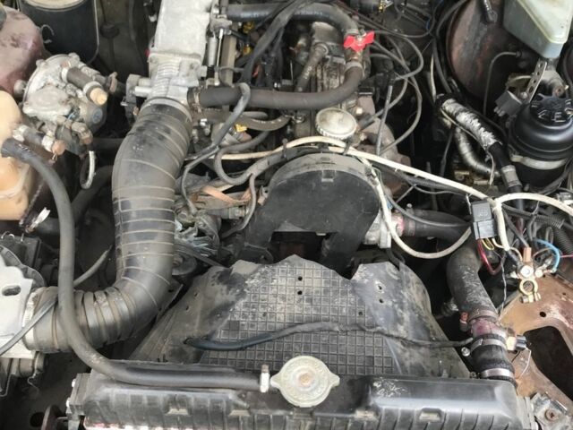 Красный Опель Омега, объемом двигателя 2 л и пробегом 343 тыс. км за 2000 $, фото 8 на Automoto.ua