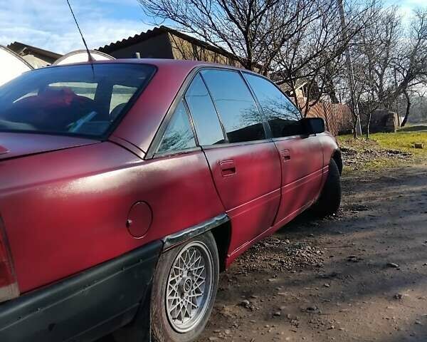 Красный Опель Омега, объемом двигателя 2 л и пробегом 400 тыс. км за 1400 $, фото 3 на Automoto.ua