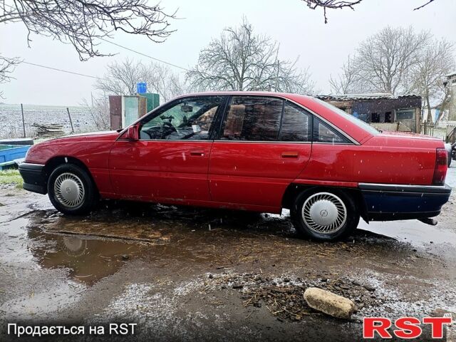 Красный Опель Омега, объемом двигателя 1.8 л и пробегом 354 тыс. км за 1600 $, фото 3 на Automoto.ua