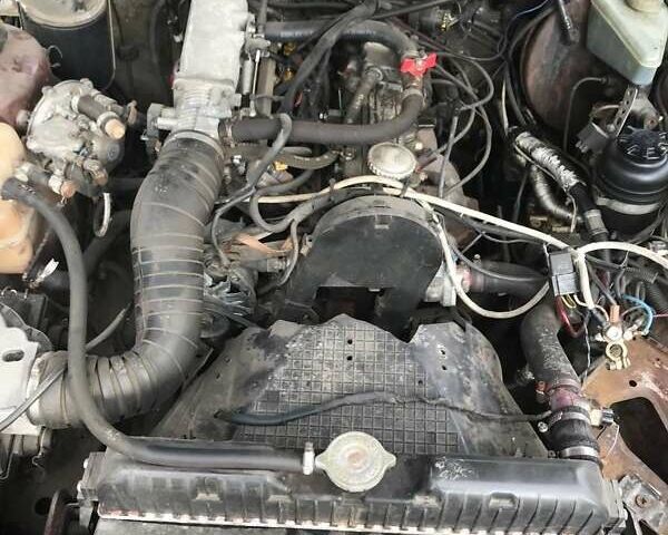 Червоний Опель Омега, об'ємом двигуна 2 л та пробігом 343 тис. км за 2000 $, фото 6 на Automoto.ua