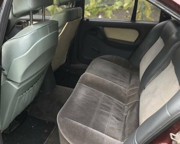 Червоний Опель Омега, об'ємом двигуна 2 л та пробігом 343 тис. км за 2000 $, фото 2 на Automoto.ua