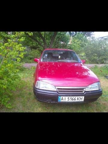 Красный Опель Омега, объемом двигателя 2.4 л и пробегом 290 тыс. км за 1300 $, фото 5 на Automoto.ua