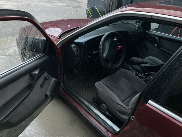 Красный Опель Омега, объемом двигателя 2 л и пробегом 3 тыс. км за 1800 $, фото 4 на Automoto.ua