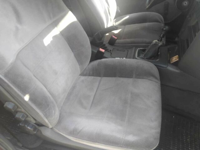 Красный Опель Омега, объемом двигателя 2 л и пробегом 218 тыс. км за 952 $, фото 9 на Automoto.ua