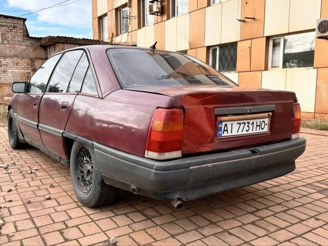 Червоний Опель Омега, об'ємом двигуна 2 л та пробігом 300 тис. км за 24000 $, фото 2 на Automoto.ua