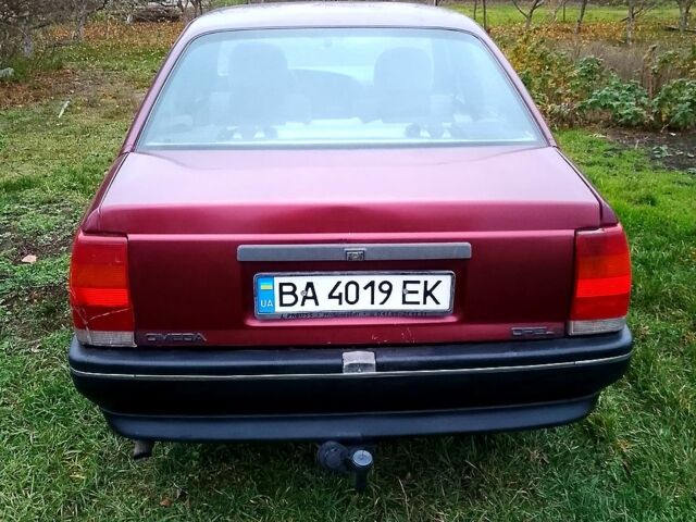 Червоний Опель Омега, об'ємом двигуна 2 л та пробігом 300 тис. км за 1300 $, фото 1 на Automoto.ua