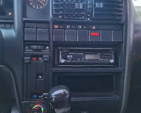 Червоний Опель Омега, об'ємом двигуна 2 л та пробігом 384 тис. км за 1250 $, фото 18 на Automoto.ua