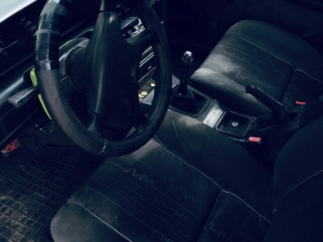 Красный Опель Омега, объемом двигателя 2 л и пробегом 2 тыс. км за 1000 $, фото 3 на Automoto.ua