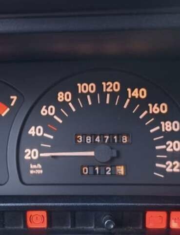 Червоний Опель Омега, об'ємом двигуна 2 л та пробігом 384 тис. км за 1250 $, фото 28 на Automoto.ua