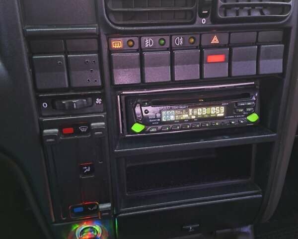 Червоний Опель Омега, об'ємом двигуна 2 л та пробігом 384 тис. км за 1250 $, фото 26 на Automoto.ua