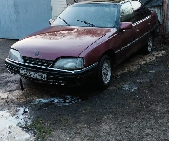 Красный Опель Омега, объемом двигателя 6 л и пробегом 5 тыс. км за 346 $, фото 2 на Automoto.ua