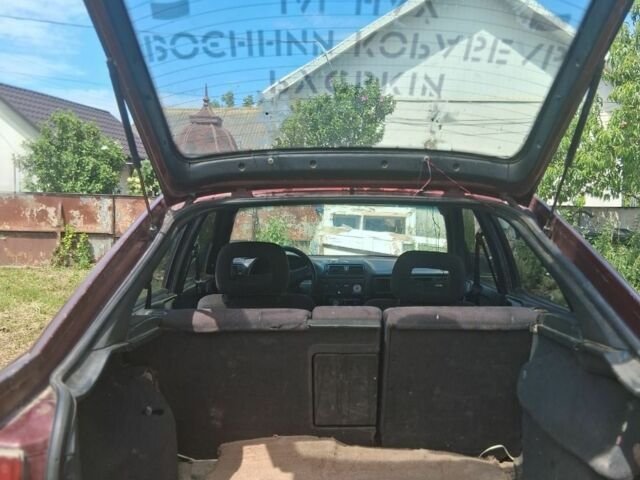Червоний Опель Омега, об'ємом двигуна 2 л та пробігом 333 тис. км за 700 $, фото 2 на Automoto.ua