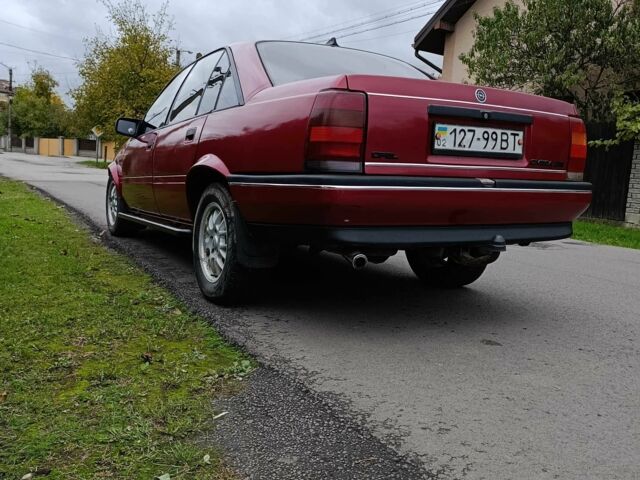Опель Омега 1990 в Ивано-Франковске на Automoto.ua Красный Опель Омега, объемом двигателя 2 л и пробегом 300 тыс. км за 1400 $, фото 3 на Automoto.ua