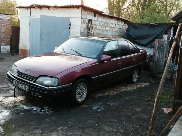 Красный Опель Омега, объемом двигателя 6 л и пробегом 5 тыс. км за 346 $, фото 3 на Automoto.ua