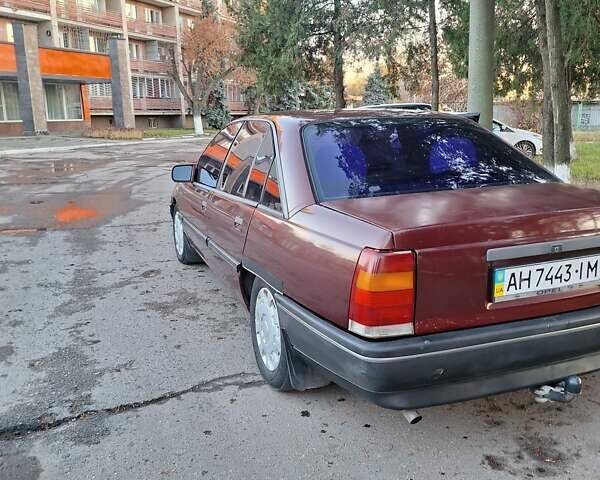 Червоний Опель Омега, об'ємом двигуна 2 л та пробігом 384 тис. км за 1250 $, фото 2 на Automoto.ua
