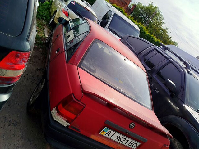 Красный Опель Омега, объемом двигателя 2 л и пробегом 580 тыс. км за 700 $, фото 7 на Automoto.ua