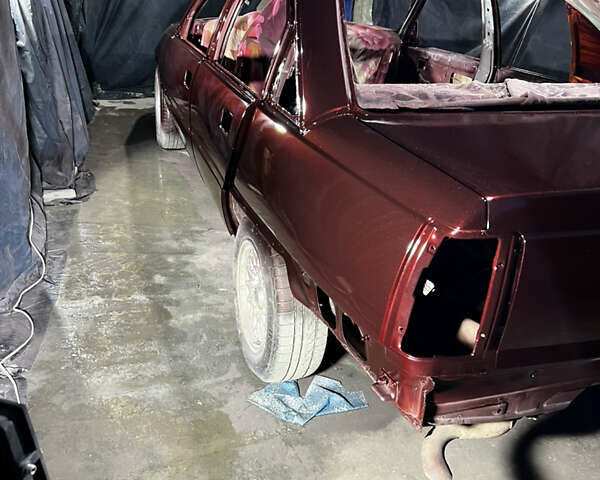 Красный Опель Омега, объемом двигателя 2.6 л и пробегом 200 тыс. км за 2300 $, фото 17 на Automoto.ua