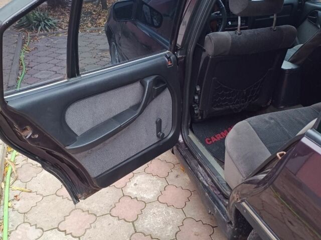 Червоний Опель Омега, об'ємом двигуна 2 л та пробігом 273 тис. км за 1500 $, фото 5 на Automoto.ua