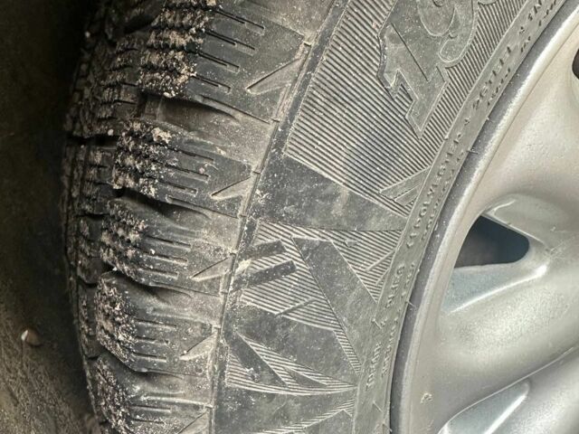 Красный Опель Омега, объемом двигателя 2 л и пробегом 363 тыс. км за 900 $, фото 3 на Automoto.ua