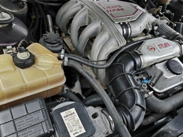 Червоний Опель Омега, об'ємом двигуна 0 л та пробігом 252 тис. км за 1200 $, фото 7 на Automoto.ua
