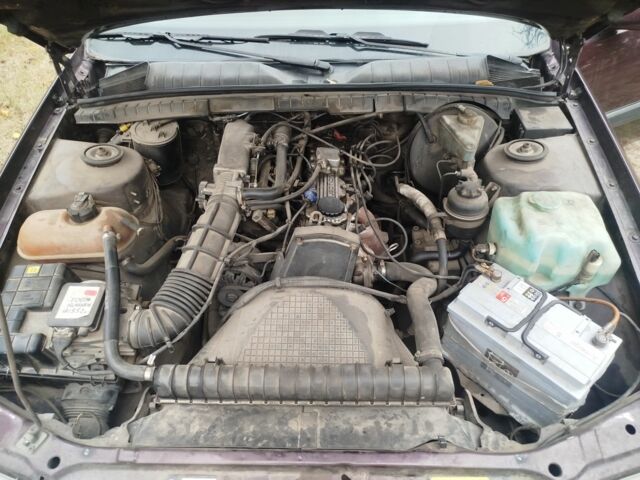 Красный Опель Омега, объемом двигателя 2 л и пробегом 224 тыс. км за 1500 $, фото 4 на Automoto.ua