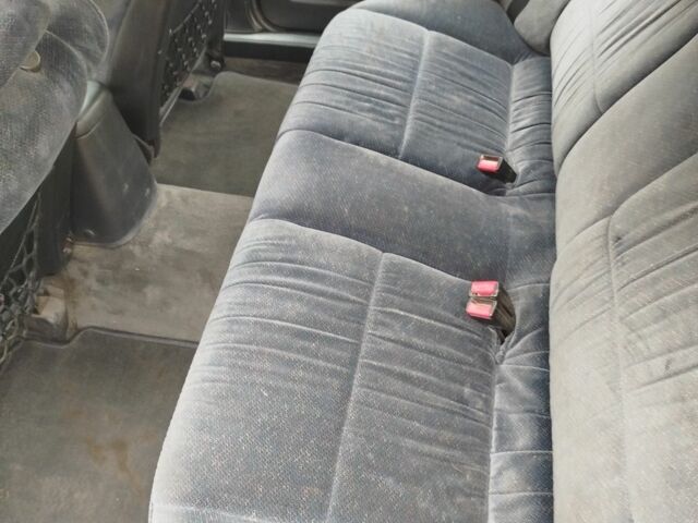 Красный Опель Омега, объемом двигателя 2 л и пробегом 224 тыс. км за 1500 $, фото 5 на Automoto.ua