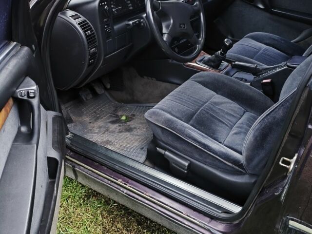 Червоний Опель Омега, об'ємом двигуна 0 л та пробігом 252 тис. км за 1200 $, фото 3 на Automoto.ua