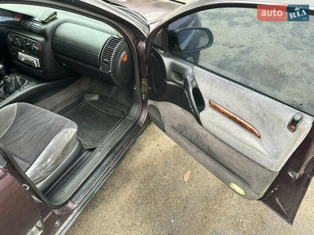 Красный Опель Омега, объемом двигателя 2.5 л и пробегом 390 тыс. км за 1800 $, фото 18 на Automoto.ua