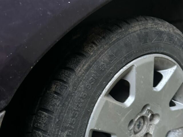 Красный Опель Омега, объемом двигателя 2 л и пробегом 330 тыс. км за 1900 $, фото 5 на Automoto.ua