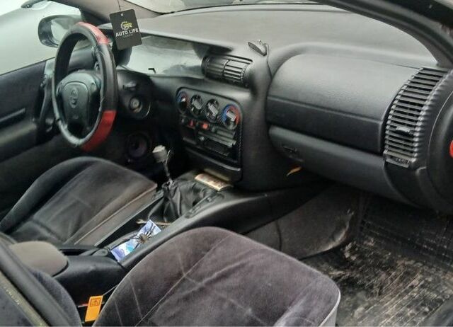 Червоний Опель Омега, об'ємом двигуна 2 л та пробігом 391 тис. км за 1832 $, фото 5 на Automoto.ua