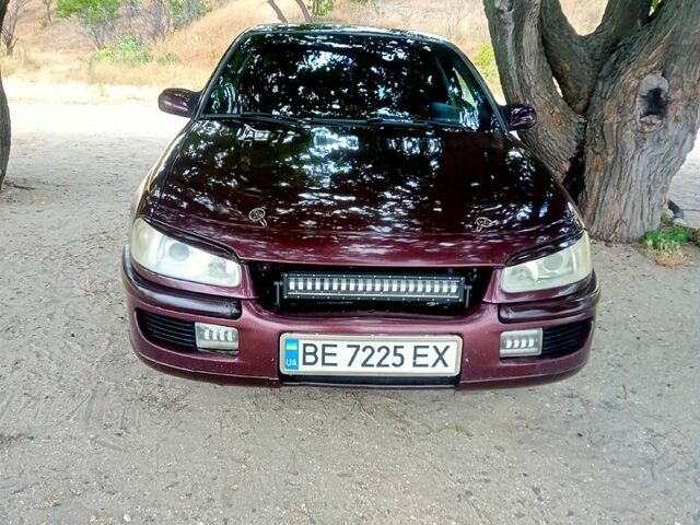 Красный Опель Омега, объемом двигателя 3 л и пробегом 0 тыс. км за 3000 $, фото 2 на Automoto.ua