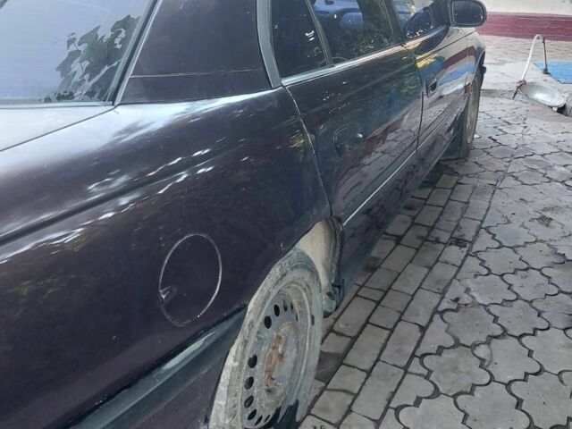 Красный Опель Омега, объемом двигателя 2.5 л и пробегом 350 тыс. км за 1300 $, фото 2 на Automoto.ua